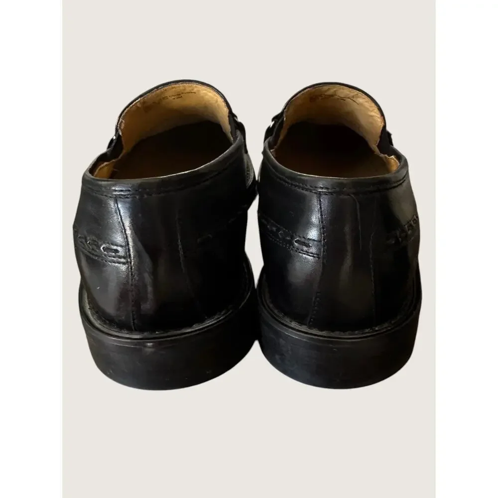 Johnston & Murphy Brass Boot black leather loafers. Genuine goatskin lining 8.5